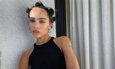 zo kravitz height|Zoe Kravitz Height Weight Body Stats Age Family Facts